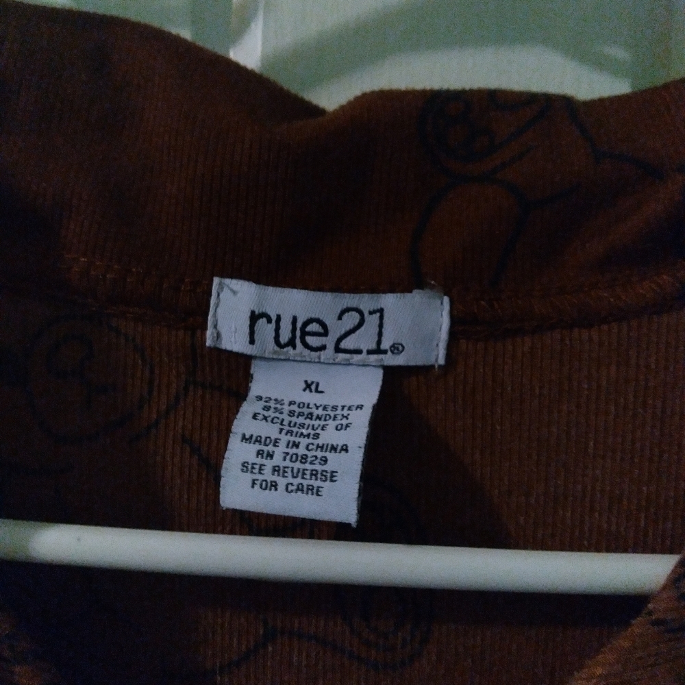 Rue 21 teddy bear print cropped top-X-large junior like new - Picture 4 of 4